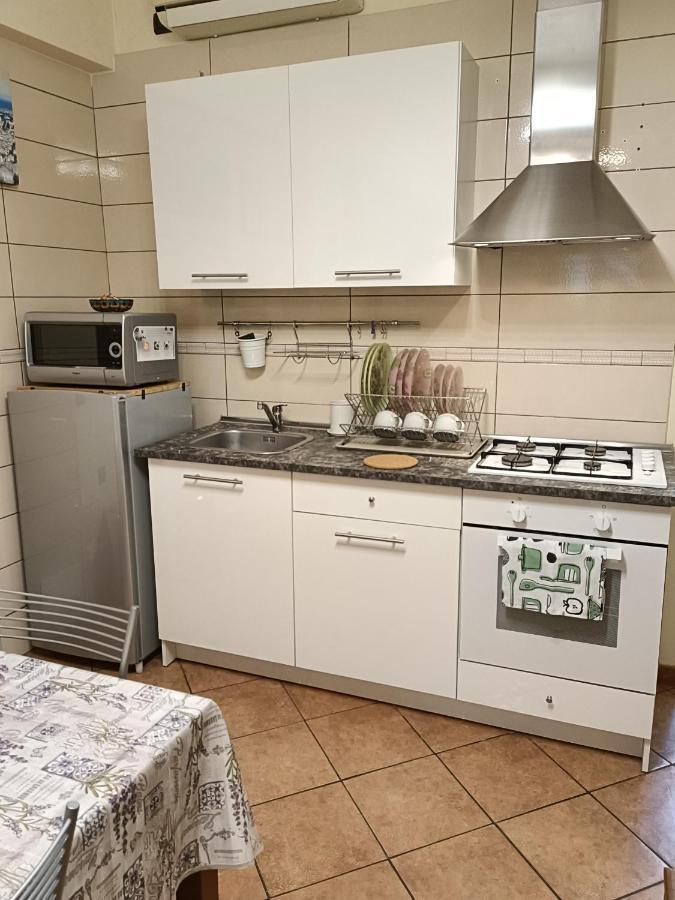 Domus Cornelia Apartment Наполи Екстериор снимка