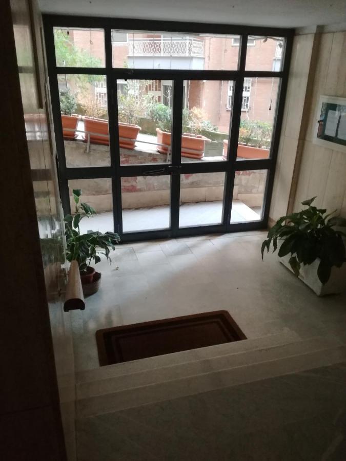 Domus Cornelia Apartment Наполи Екстериор снимка